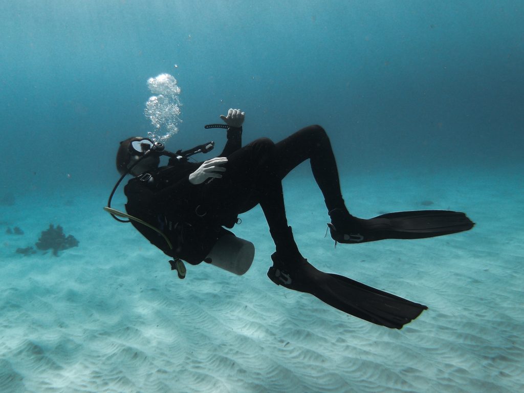 tips-to-keep-you-warm-while-scuba-diving